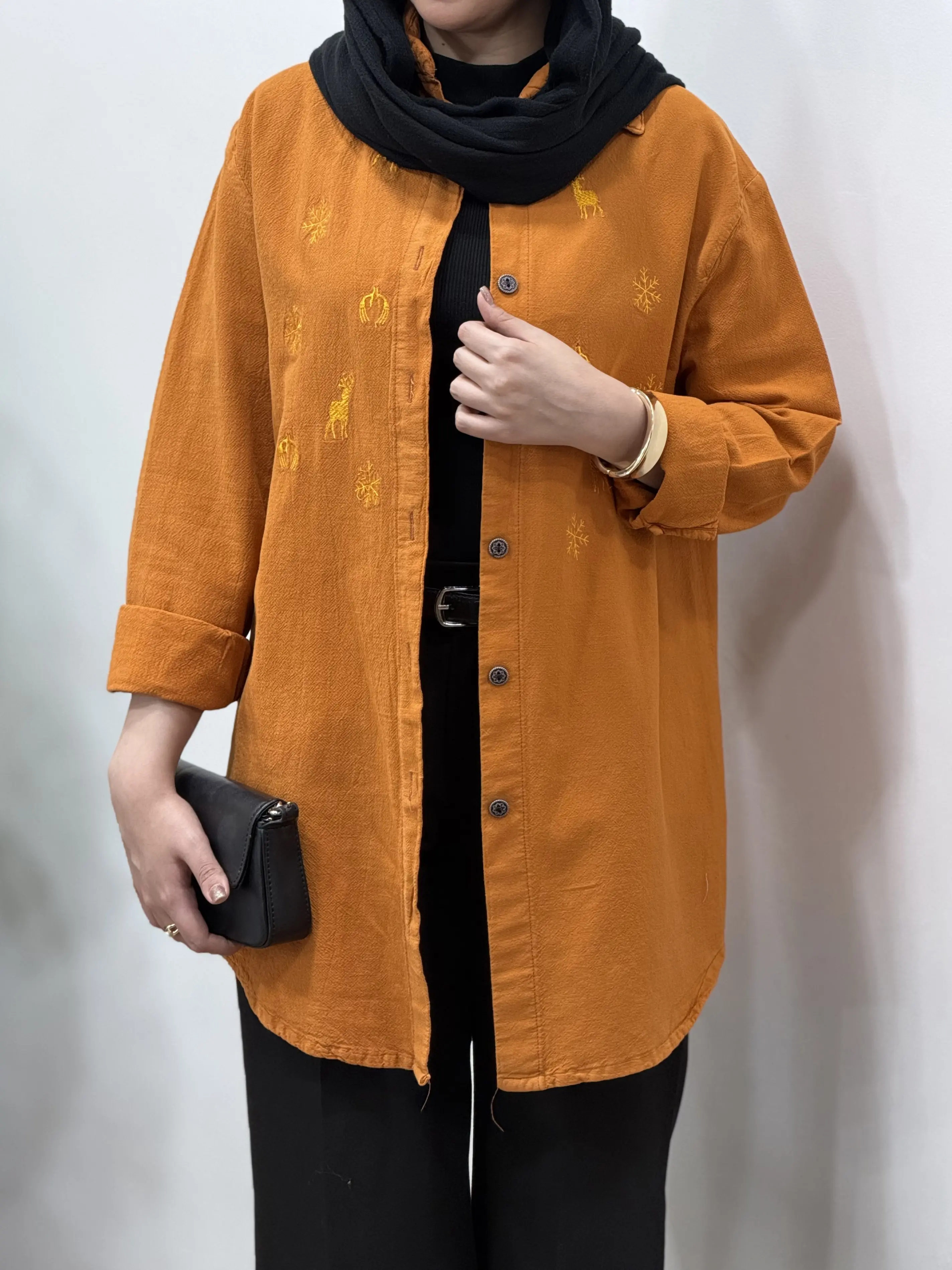 مانتو گلدوزی آوید (ایراد دار)